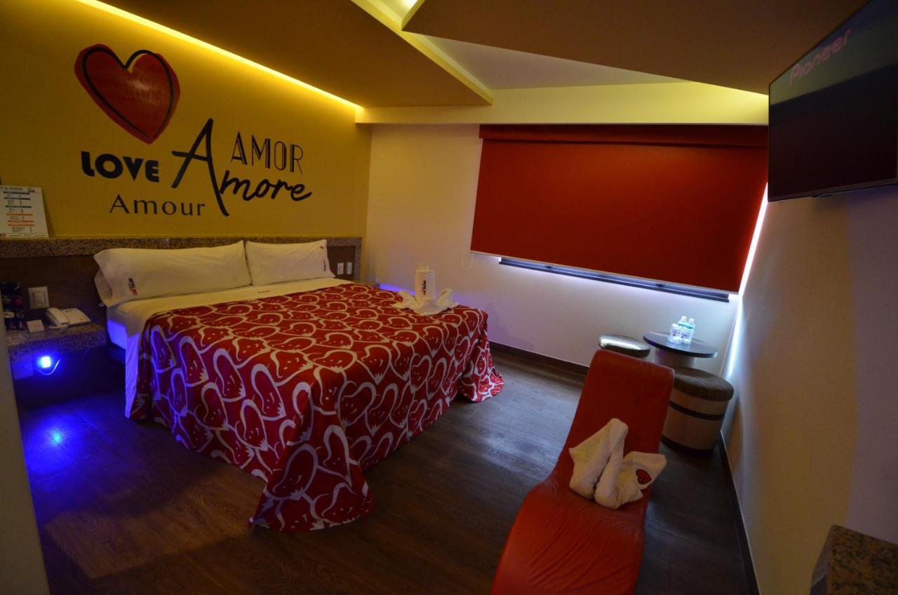 Hotel La Villa •Solo Adultos 墨西哥城 外观 照片